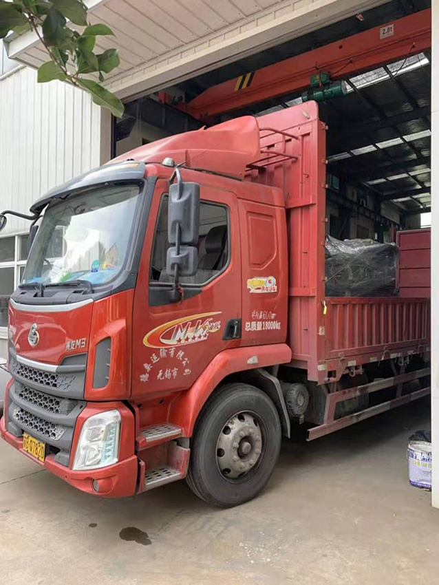 VOLVO 200KW柴油發電機組發貨到北京